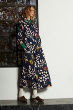 Cargar imagen en el visor de la galería, Camisa cosmo
