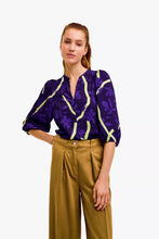 Cargar imagen en el visor de la galería, Blusa Floral